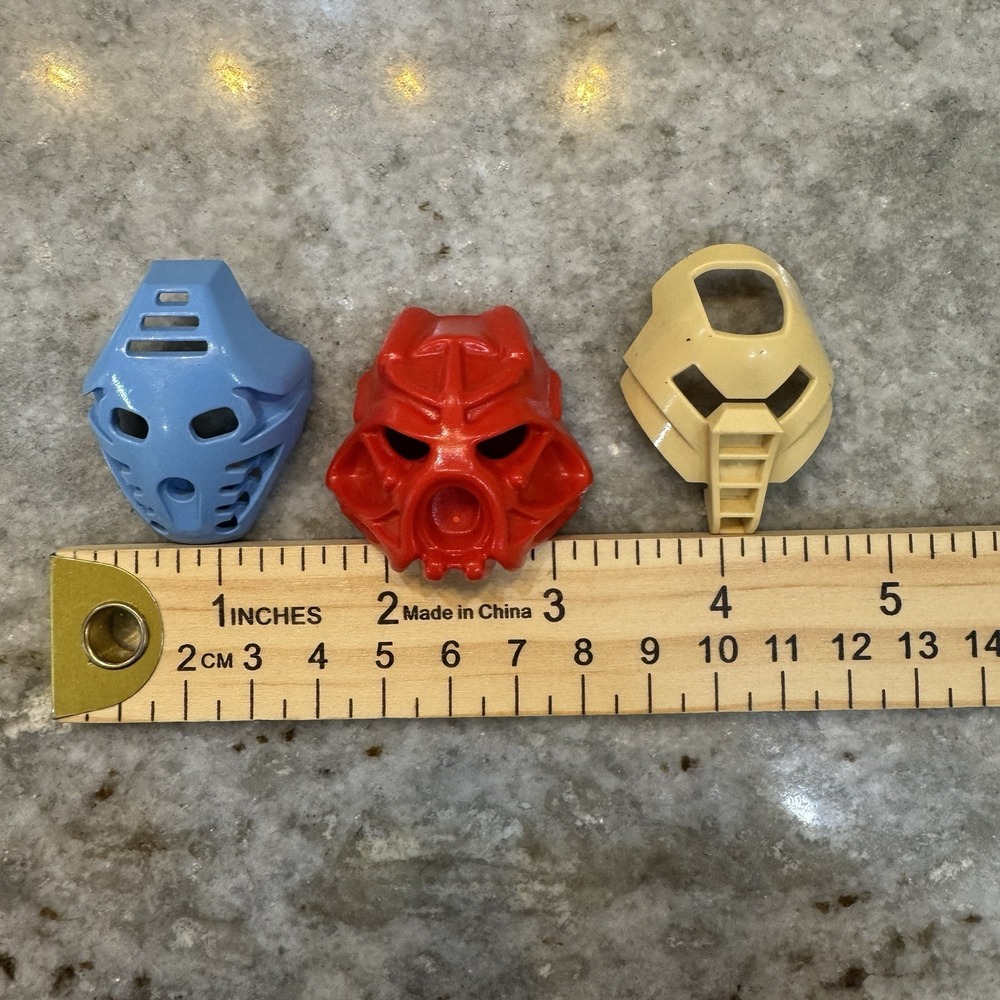 Vintage Lot Of 3 Lego Bionicle 2001 Masks Replacement Red Tan Blue Pakari Kaukau